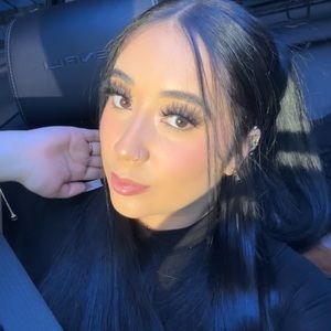 Meet your Posher, Aimee